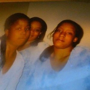 Meet your Posher, Joyce